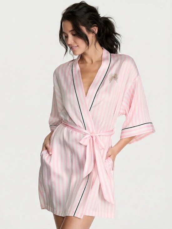 Victoria's Secret Other - Victoria's Secret Signature Satin Short Piped Robe M/L NWT